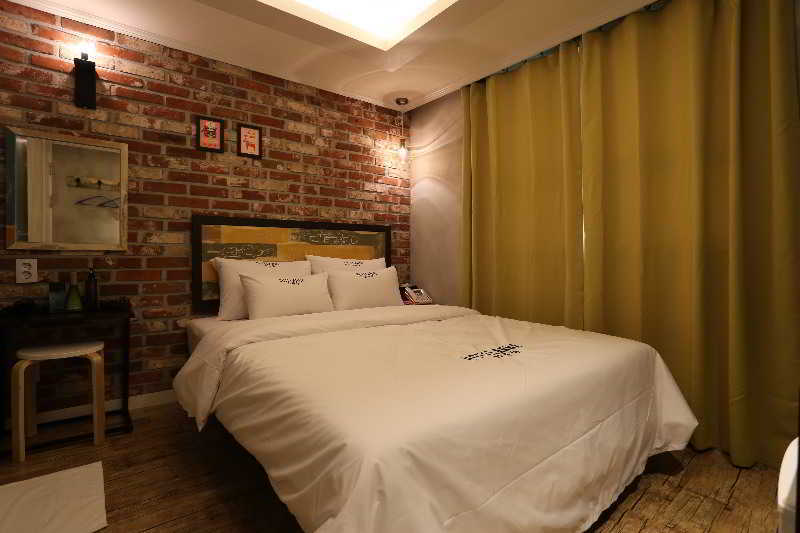 Hotel Anne 2*