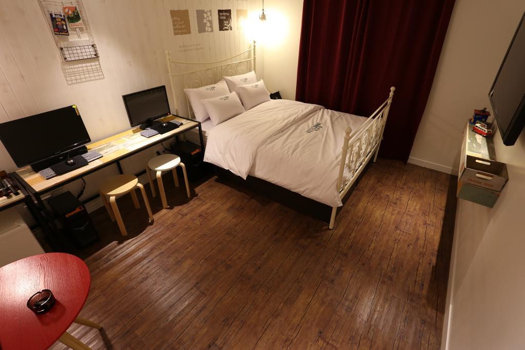 Anne Hotel 2*